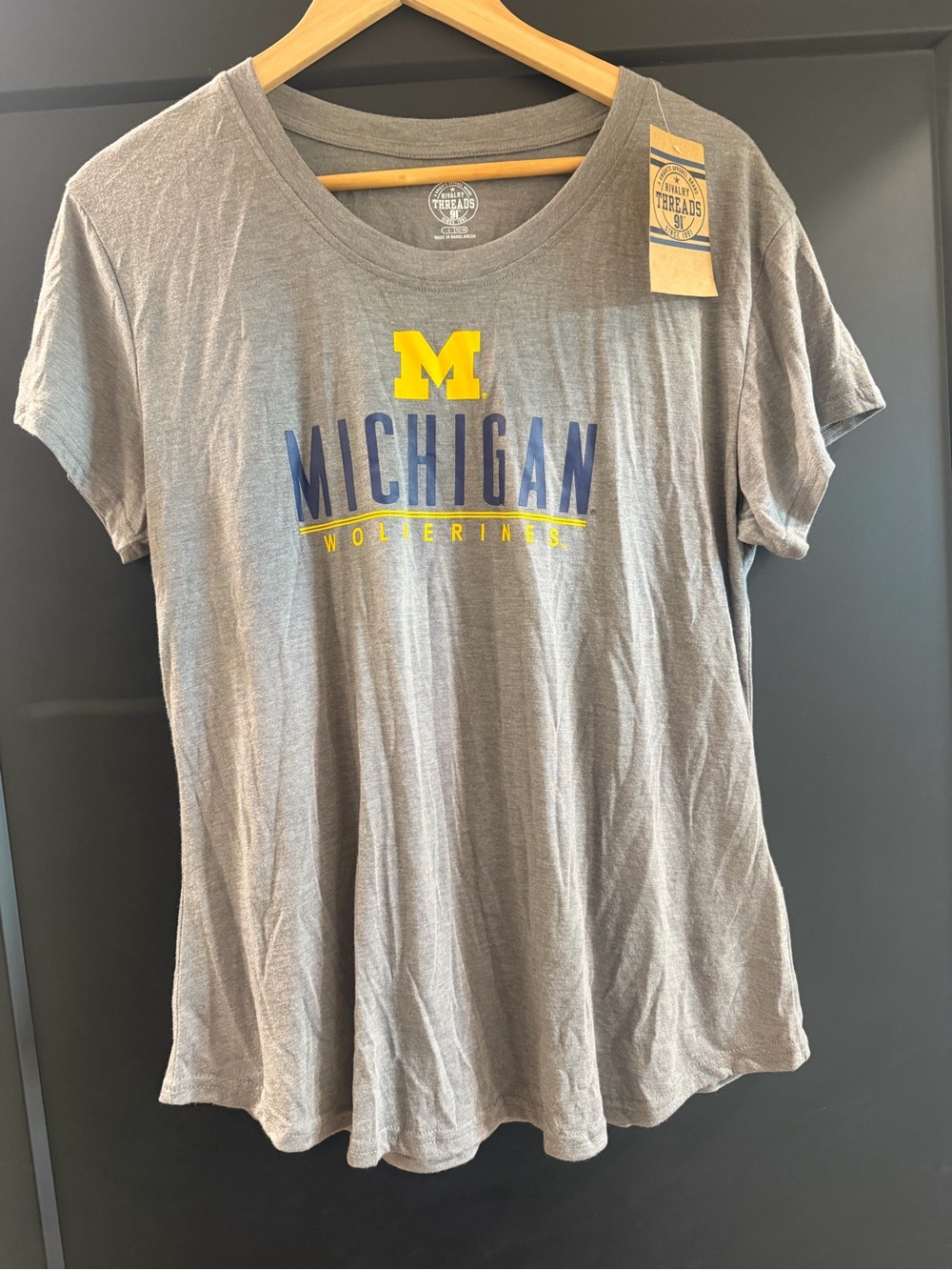 Rivalry Threads Gray Michigan Wolverines Short Sleeve Tee with Yellow M